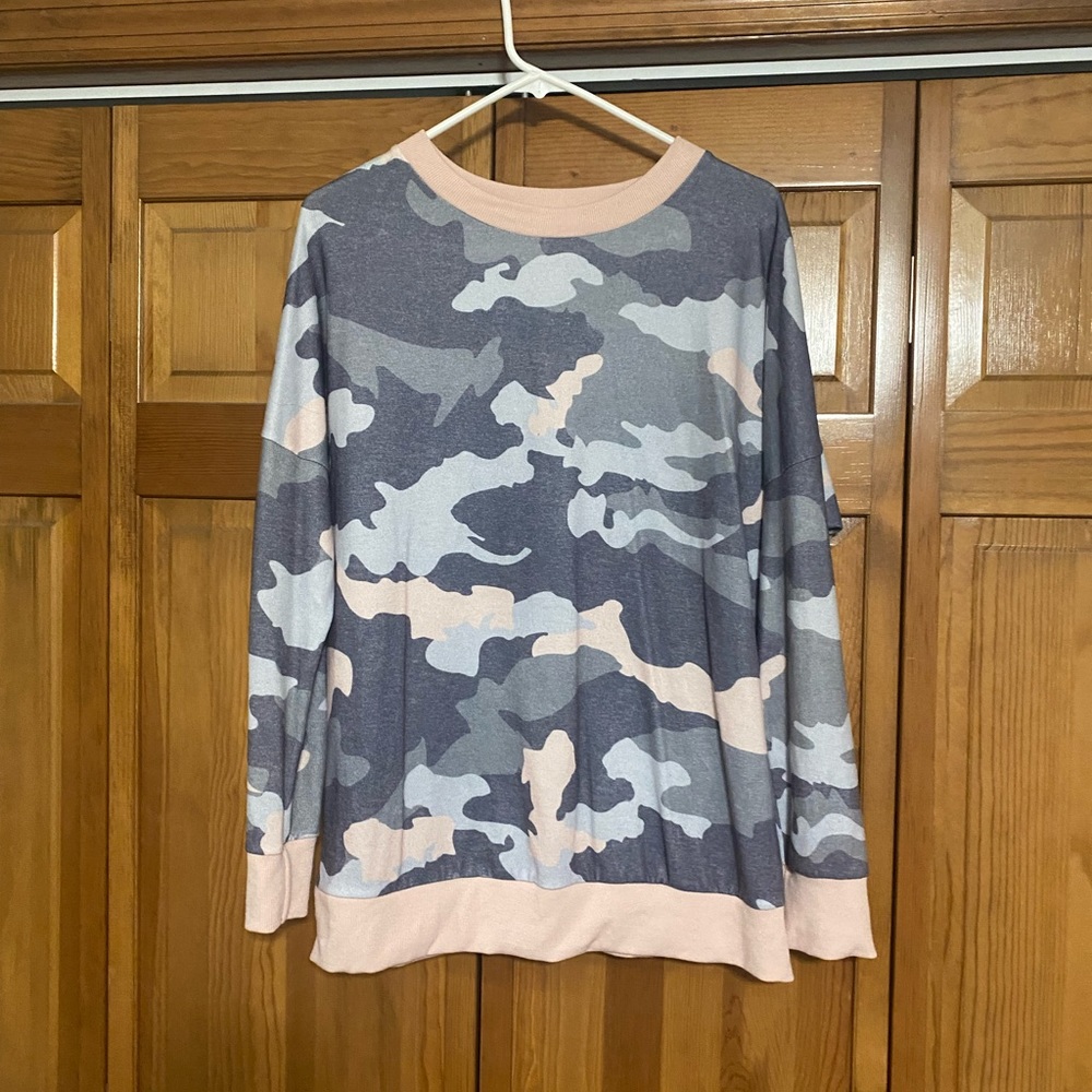 Pink/grey camo long sleeve